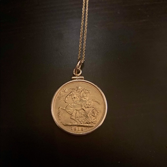 SOLD-Coin Necklace, 1918 British Sovereign Gold Coin - Picture 3 of 5